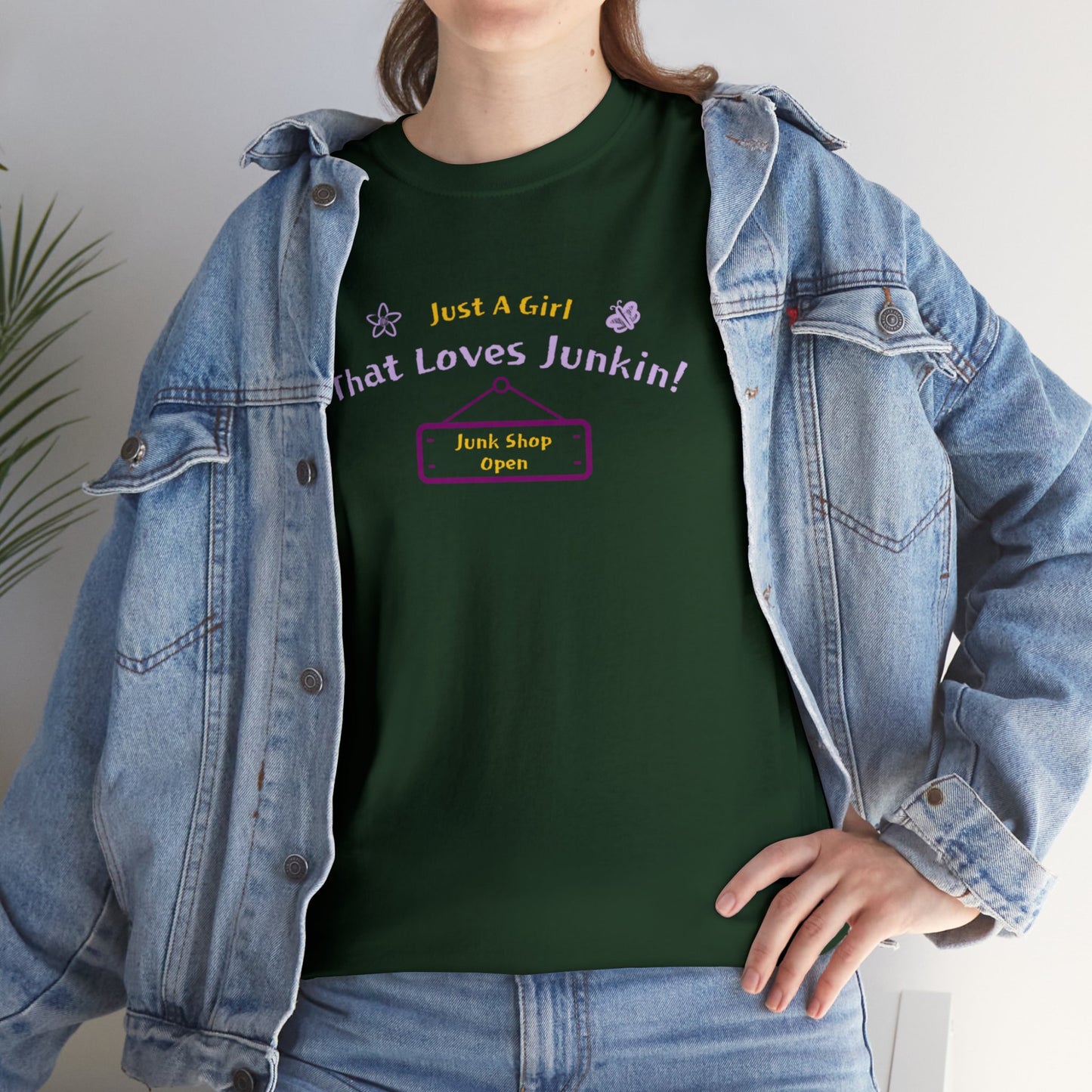 Just A Girl That Loves Junkin Unisex Heavy Cotton T-Shirt